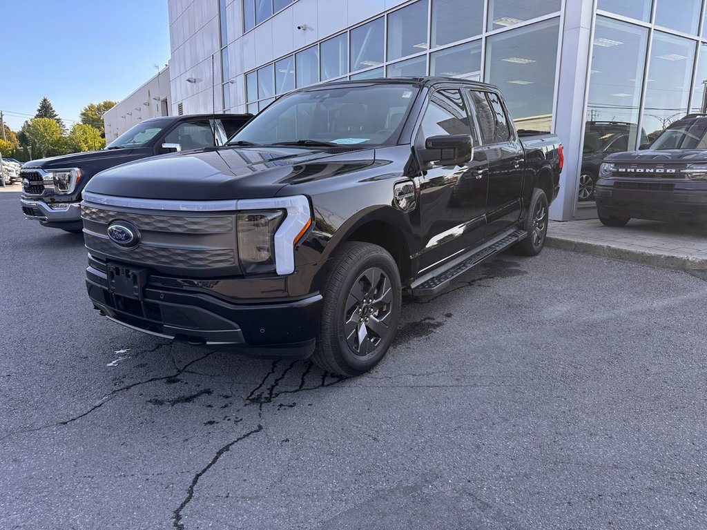 Ford F-150 Lightning  2022 à Brossard, Québec - 1 - w1024h768px