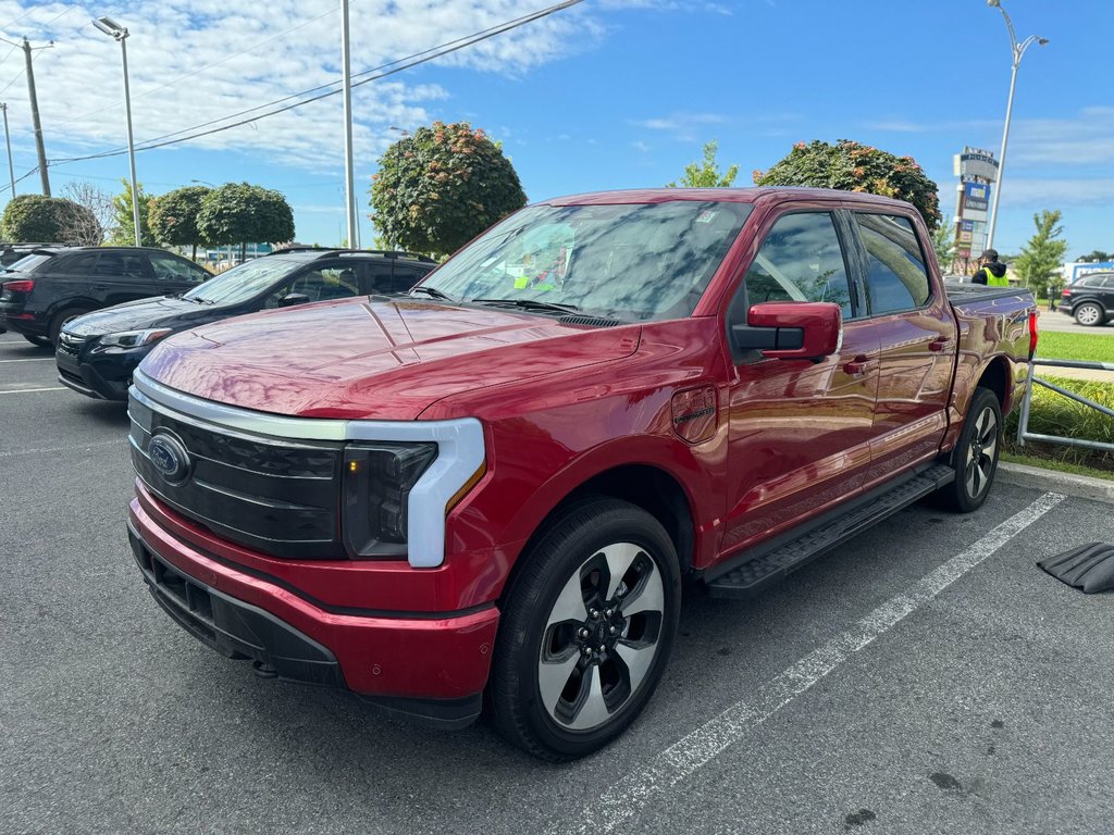 2023 Ford F-150 Lightning in Brossard, Quebec - 1 - w1024h768px