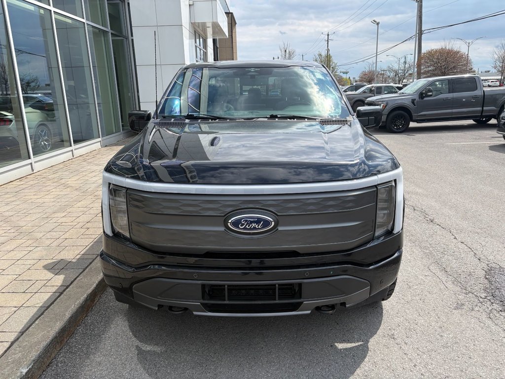 2023 Ford F-150 Lightning in Brossard, Quebec - 3 - w1024h768px