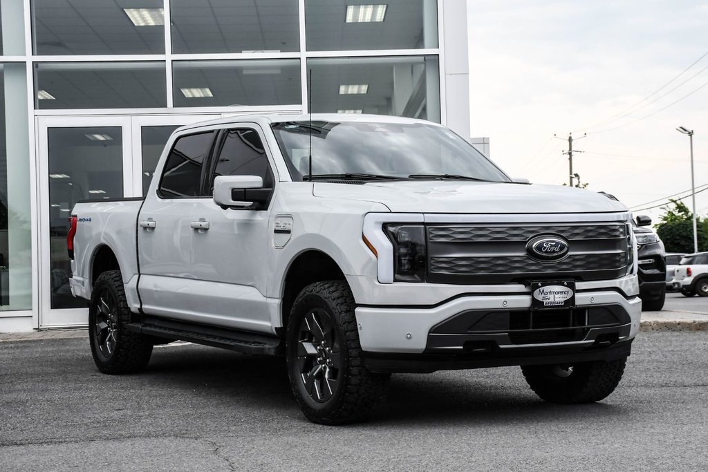 Ford F-150 Lightning  2023 à Brossard, Québec - 5 - w1024h768px