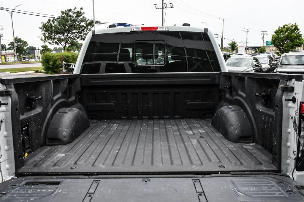 Ford F-150 Lightning  2023 à Brossard, Québec - 36 - w1024h768px