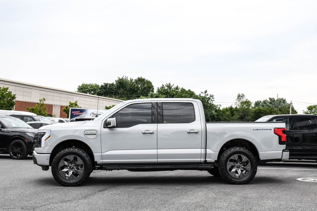 Ford F-150 Lightning  2023 à Brossard, Québec - 7 - w1024h768px