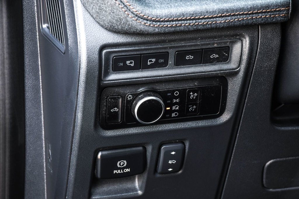 2023 Ford F-150 Lightning in Brossard, Quebec - 23 - w1024h768px
