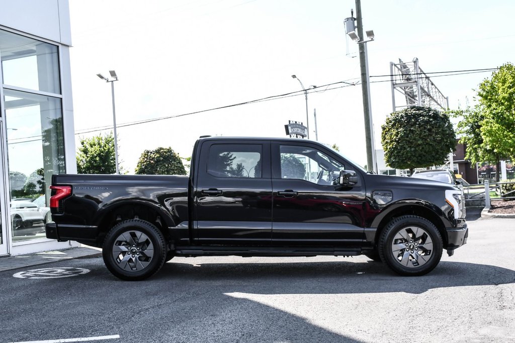 2023 Ford F-150 Lightning in Brossard, Quebec - 9 - w1024h768px