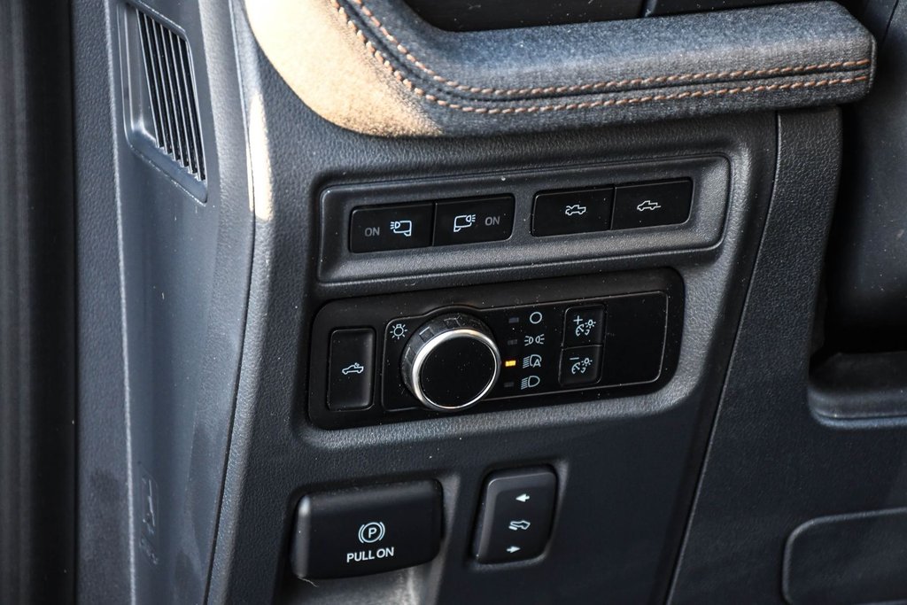 2023 Ford F-150 Lightning LARIAT | TAUX 3.99% DISPO| 515KM | TOIT PANO | B&O in Brossard, Quebec - 25 - w1024h768px