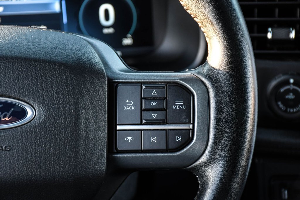 2023 Ford F-150 Lightning LARIAT | TAUX 3.99% DISPO| 515KM | TOIT PANO | B&O in Brossard, Quebec - 28 - w1024h768px