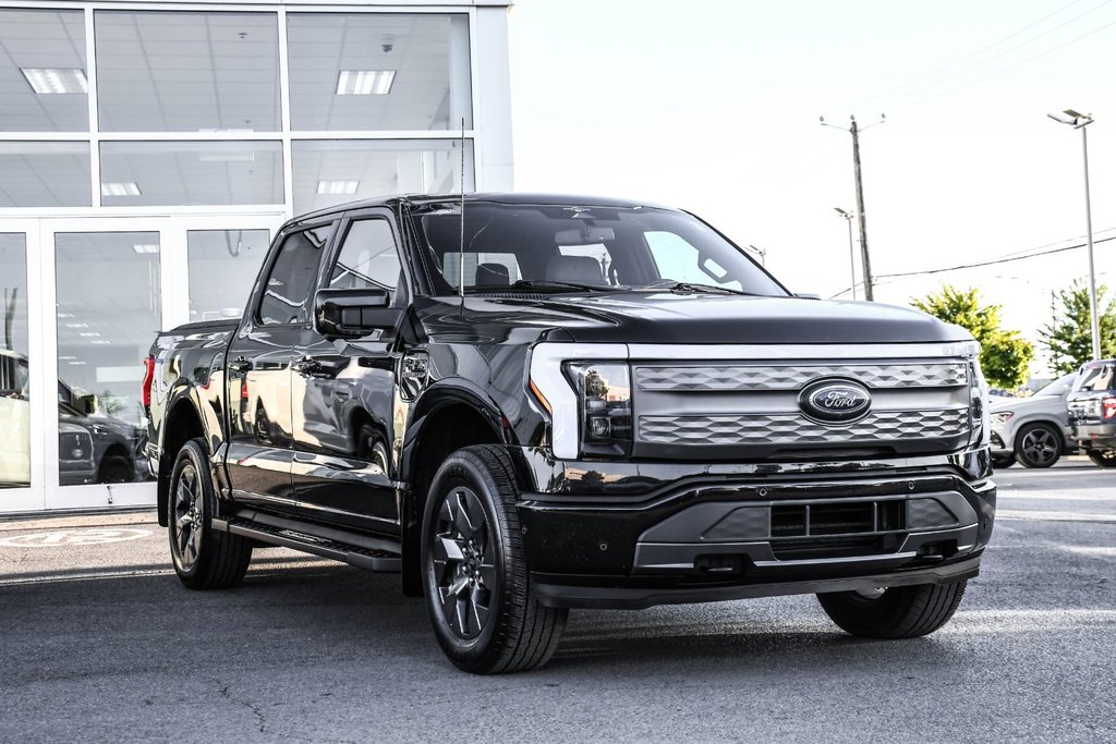 Ford F-150 Lightning LARIAT | TAUX 3.99% DISPO| 515KM | TOIT PANO | B&O 2023 à Brossard, Québec - 3 - w1024h768px