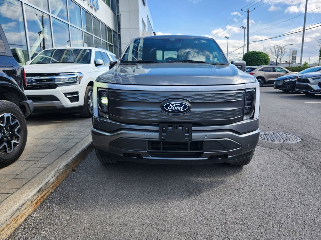 Ford F-150 Lightning  2024 à Brossard, Québec - 5 - w1024h768px