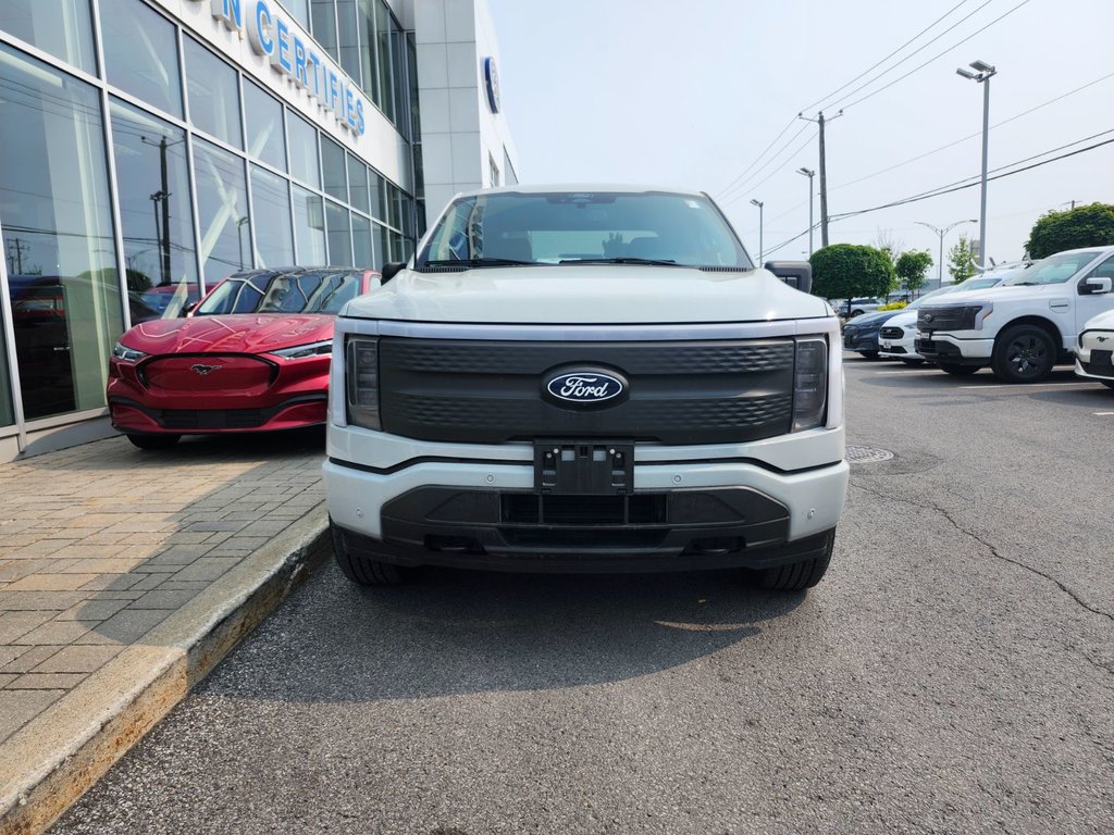 Ford F-150 Lightning  2024 à Brossard, Québec - 3 - w1024h768px