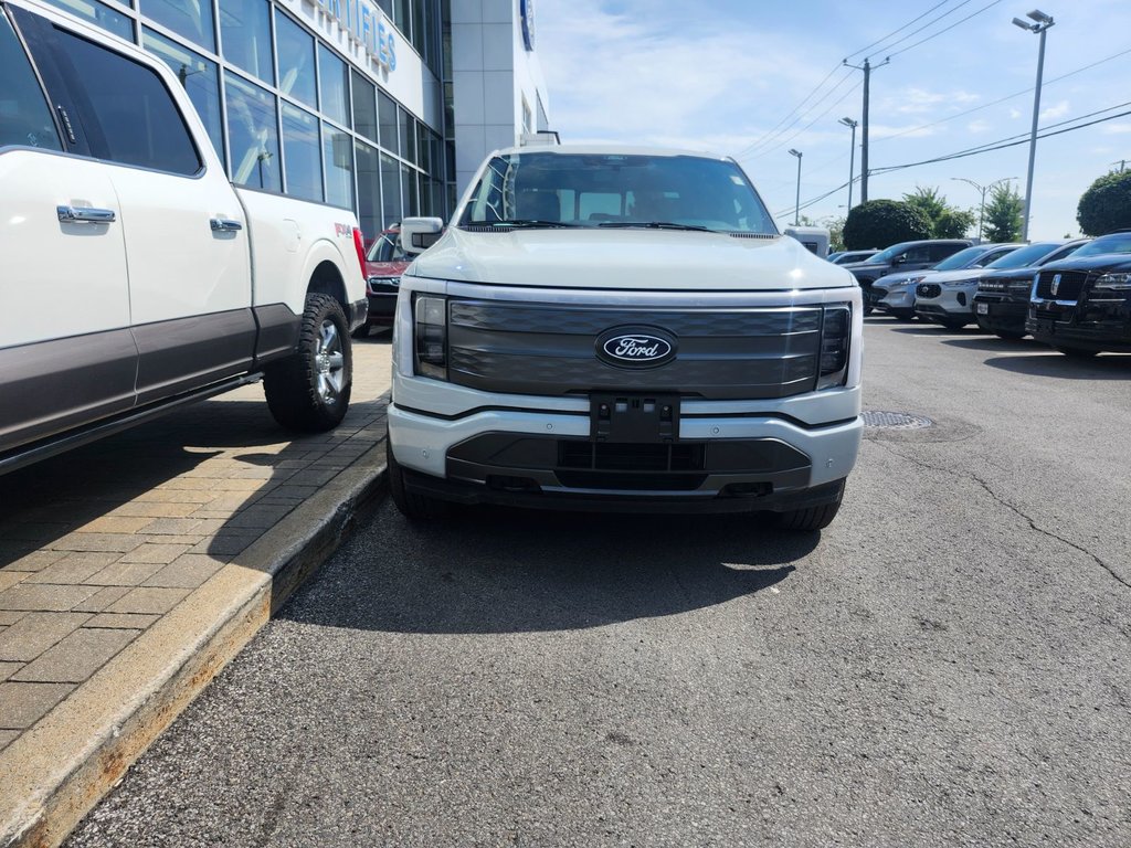 2024 Ford F-150 Lightning in Brossard, Quebec - 3 - w1024h768px