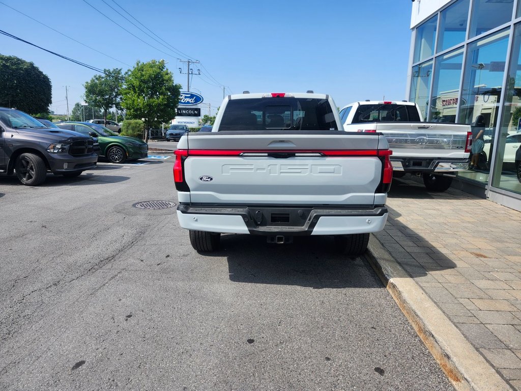 Ford F-150 Lightning  2024 à Brossard, Québec - 9 - w1024h768px