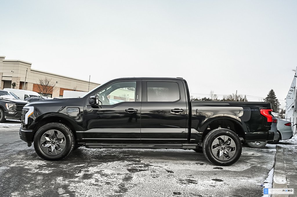 2025 Ford F-150 Lightning in Brossard, Quebec - 8 - w1024h768px