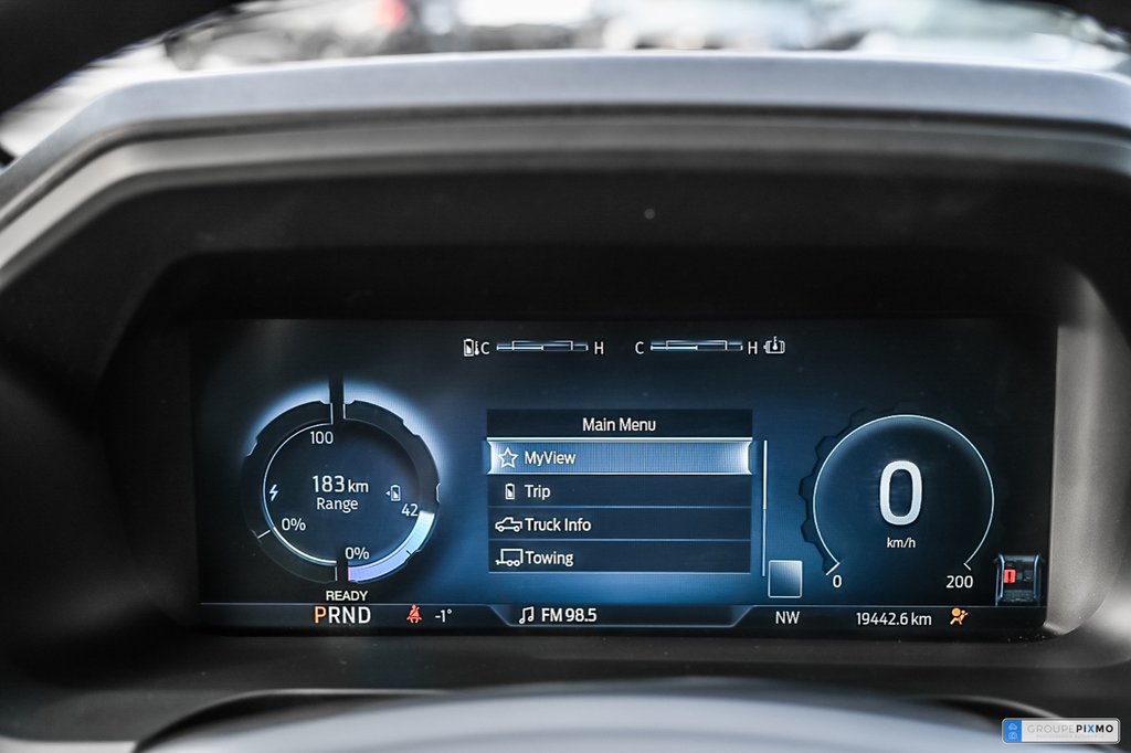 2025 Ford F-150 Lightning in Brossard, Quebec - 23 - w1024h768px