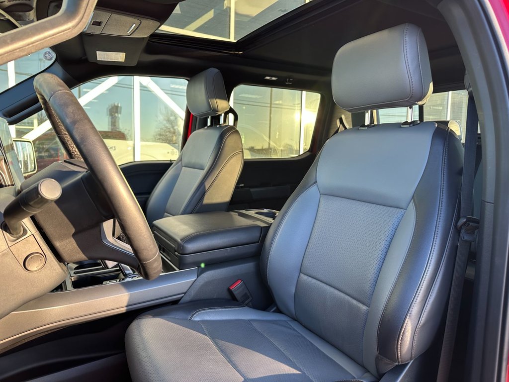 2025 Ford F-150 Lightning in Brossard, Quebec - 9 - w1024h768px
