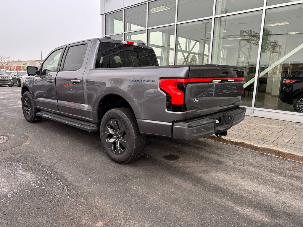 Ford F-150 Lightning  2025 à Brossard, Québec - 7 - w1024h768px