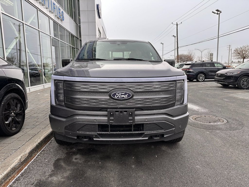 Ford F-150 Lightning  2025 à Brossard, Québec - 3 - w1024h768px