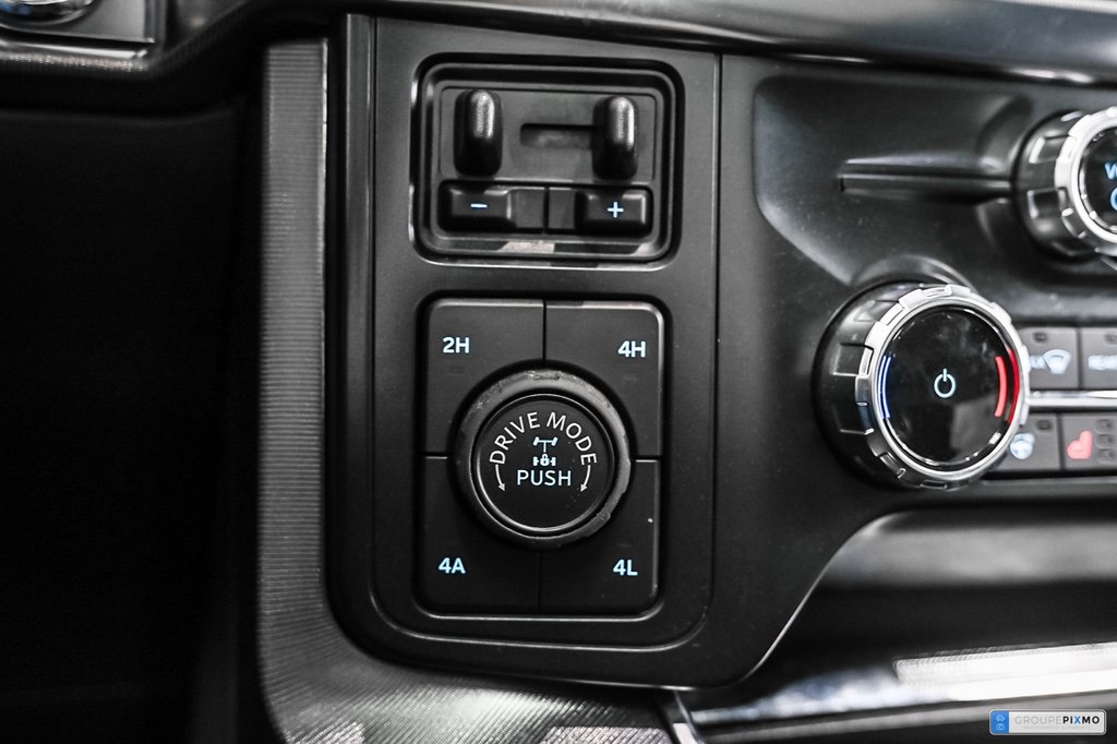 2025 Ford F-150 Platinum | 4X4 | 3.5L POWERBOOST SPÉCIAL DÉMO 3.99 in Brossard, Quebec - 26 - w1024h768px