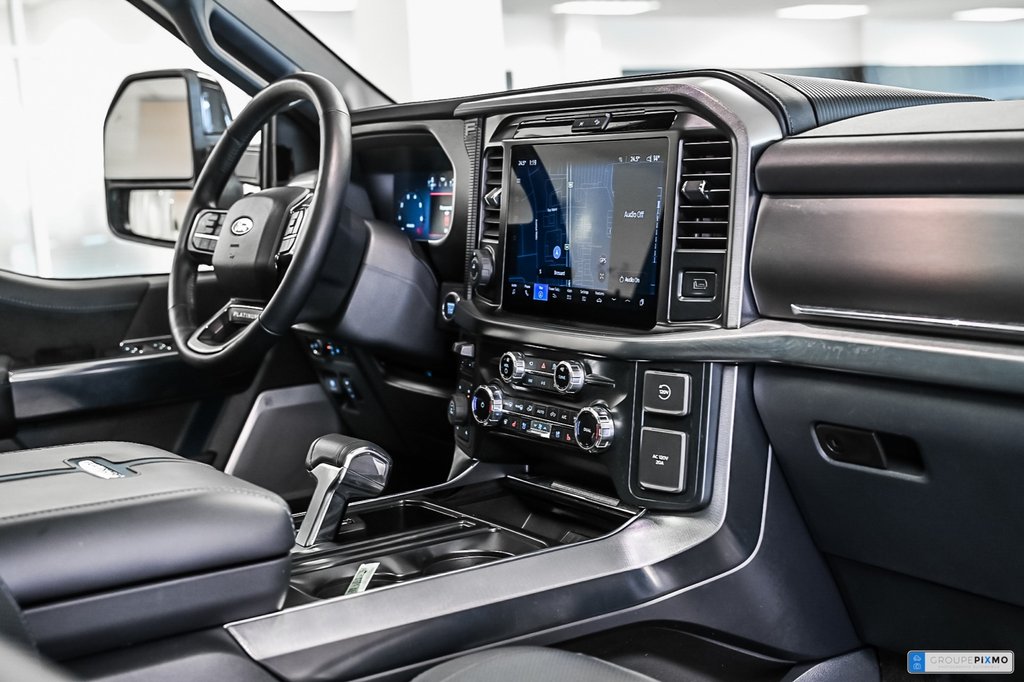 2025 Ford F-150 Platinum | 4X4 | 3.5L POWERBOOST SPÉCIAL DÉMO 3.99 in Brossard, Quebec - 40 - w1024h768px