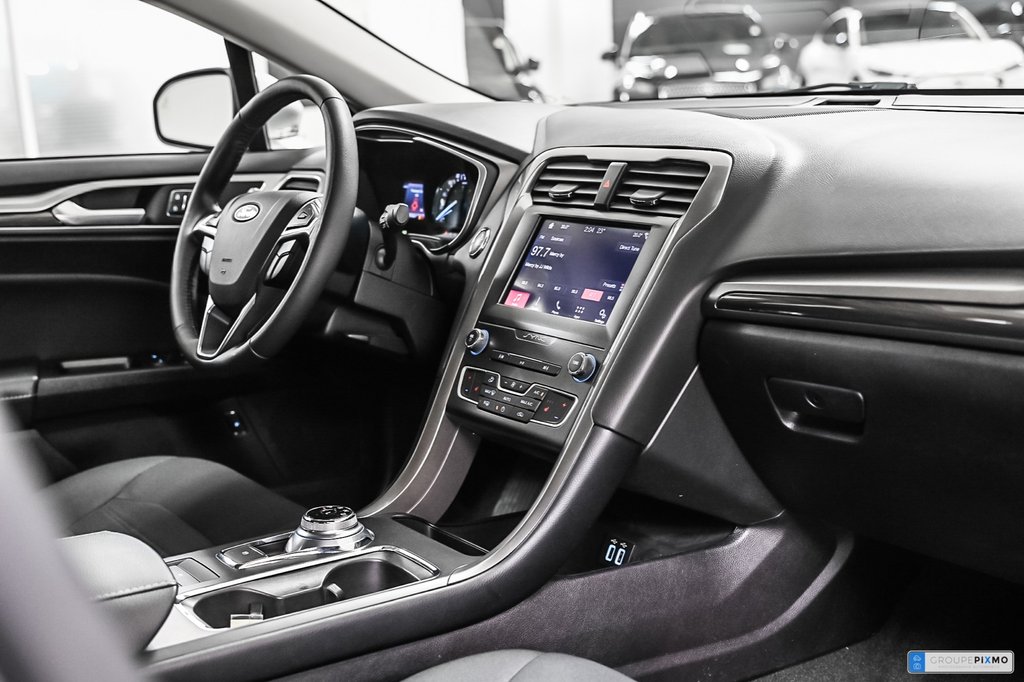 2019 Ford Fusion Energi in Brossard, Quebec - 34 - w1024h768px