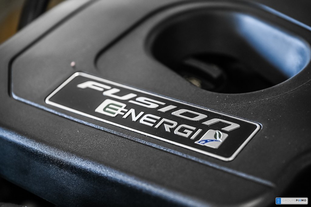 Ford Fusion Energi  2020 à Brossard, Québec - 15 - w1024h768px