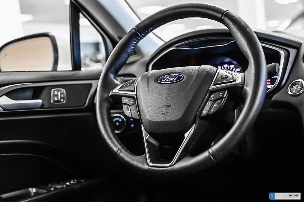2020 Ford Fusion Energi in Brossard, Quebec - 26 - w1024h768px