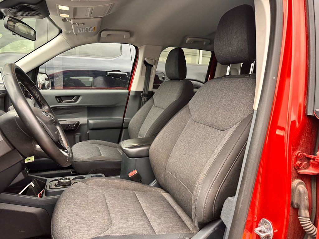 2024 Ford Maverick in Brossard, Quebec - 9 - w1024h768px