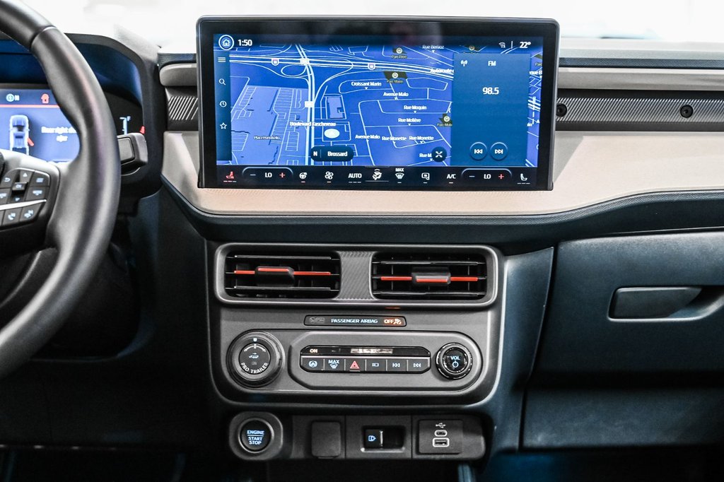 2025 Ford Maverick LARIAT | AWD | 2.5L HYBRIDE | 4K | TOIT | DÉMO in Brossard, Quebec - 36 - w1024h768px