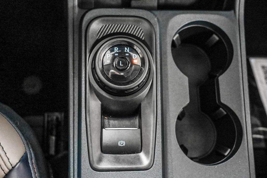 2025 Ford Maverick LARIAT | AWD | 2.5L HYBRIDE | 4K | TOIT | DÉMO in Brossard, Quebec - 30 - w1024h768px