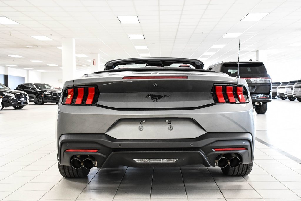 Ford Mustang convertible  2026 à Brossard, Québec - 9 - w1024h768px
