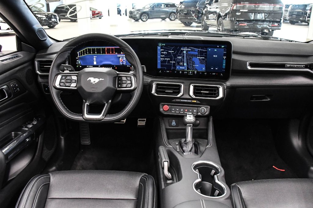 2026 Ford Mustang convertible in Brossard, Quebec - 15 - w1024h768px