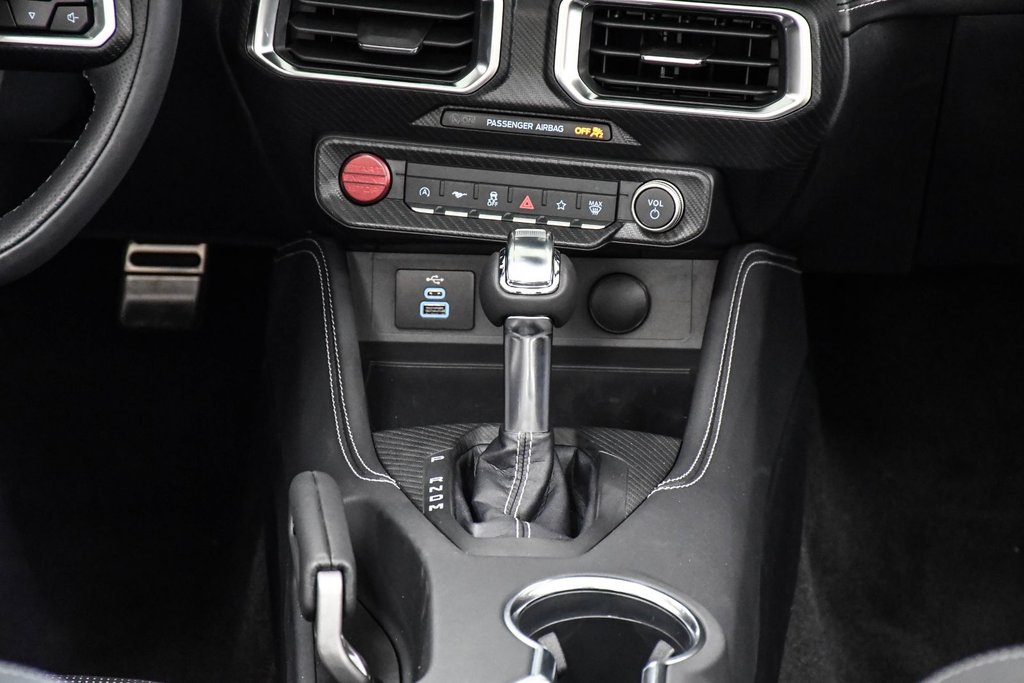 2026 Ford Mustang convertible in Brossard, Quebec - 27 - w1024h768px