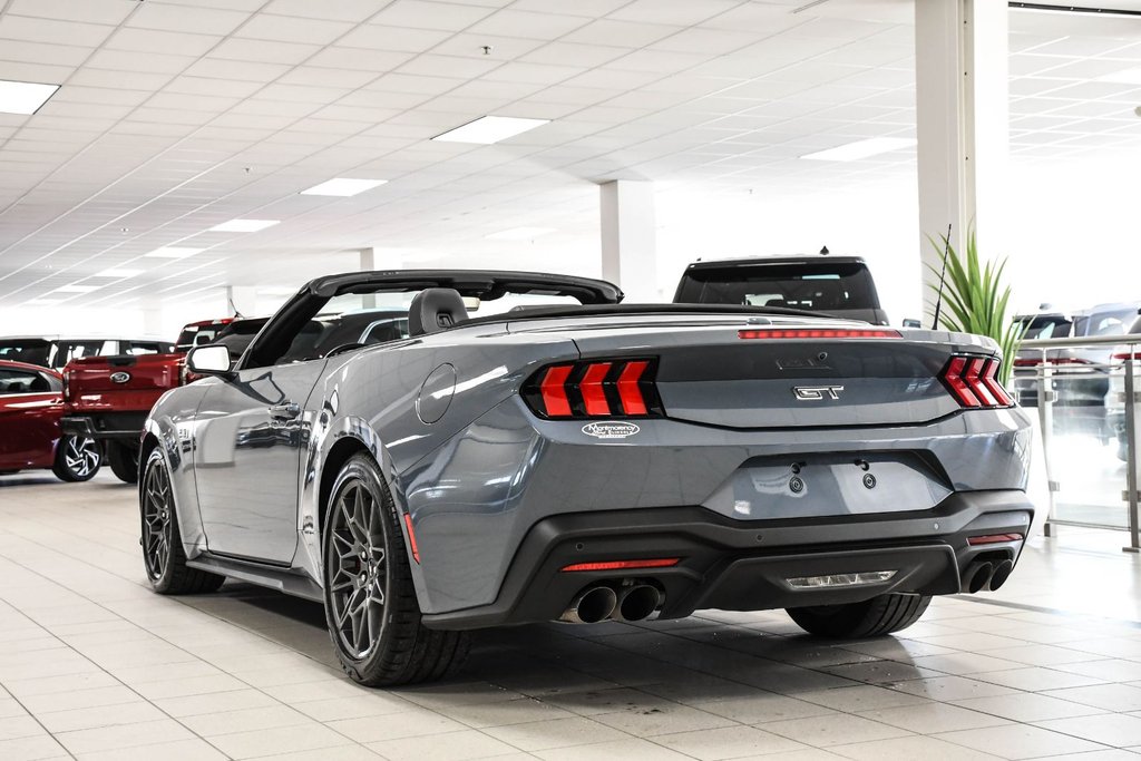 Ford Mustang convertible  2026 à Brossard, Québec - 9 - w1024h768px
