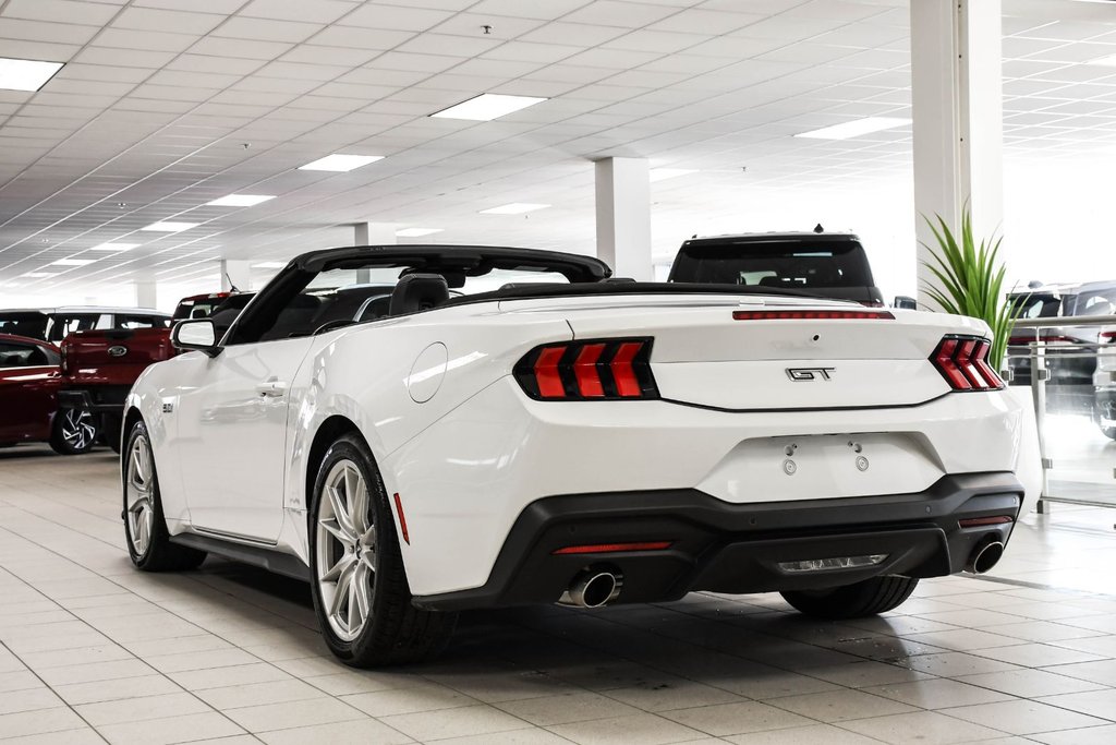 2026 Ford Mustang convertible in Brossard, Quebec - 9 - w1024h768px