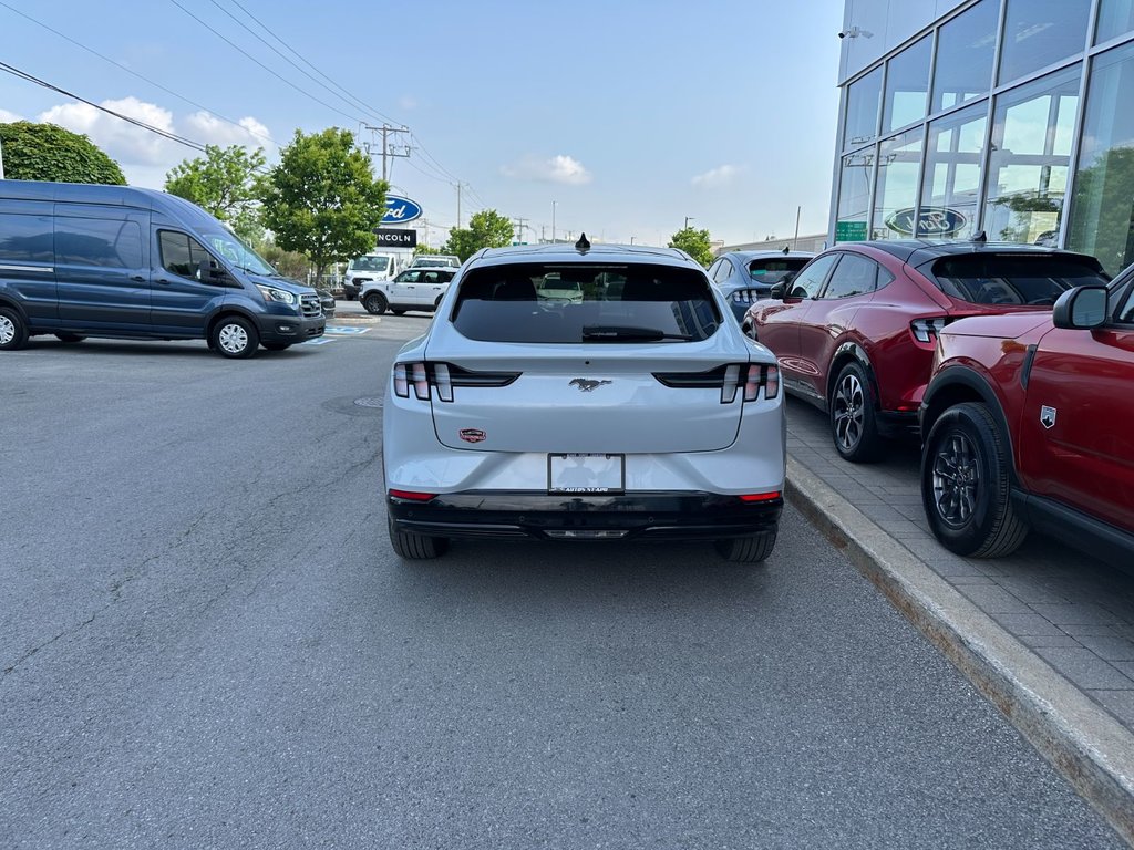 Ford Mustang Mach-E  2022 à Brossard, Québec - 9 - w1024h768px