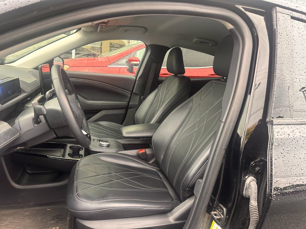 2022 Ford Mustang Mach-E in Brossard, Quebec - 11 - w1024h768px