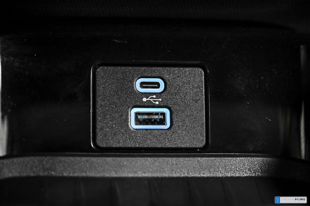 2024 Ford Mustang Mach-E in Brossard, Quebec - 24 - w1024h768px