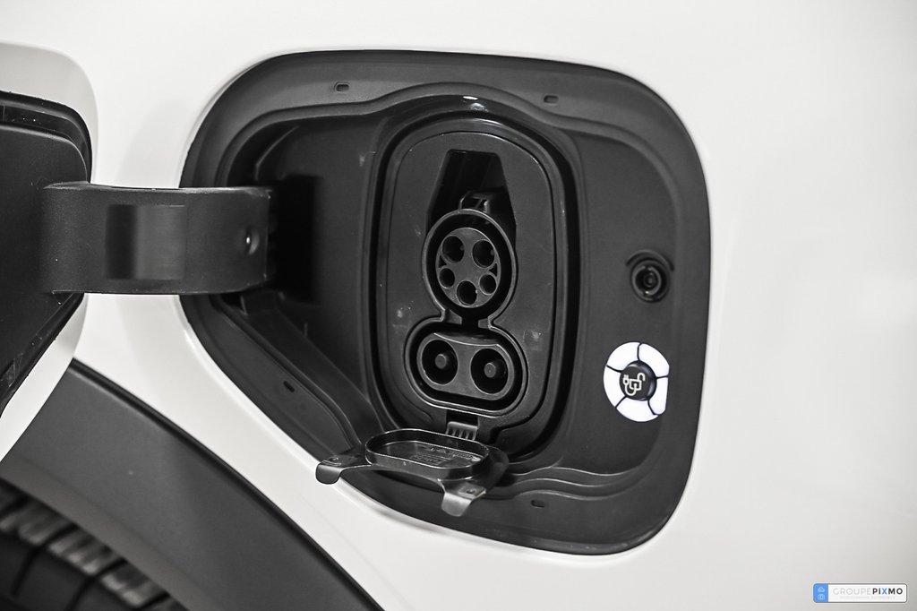 2024 Ford Mustang Mach-E in Brossard, Quebec - 16 - w1024h768px