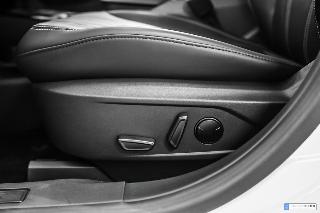 2024 Ford Mustang Mach-E in Brossard, Quebec - 21 - w1024h768px