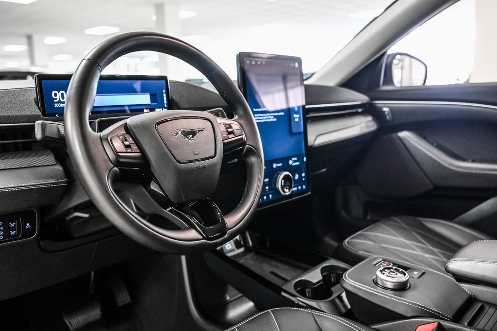Ford Mustang Mach-E Select | 370KM AUTONOMIE | ENS COMFORT | CARPLAY | 2024 à Brossard, Québec - 21 - w1024h768px