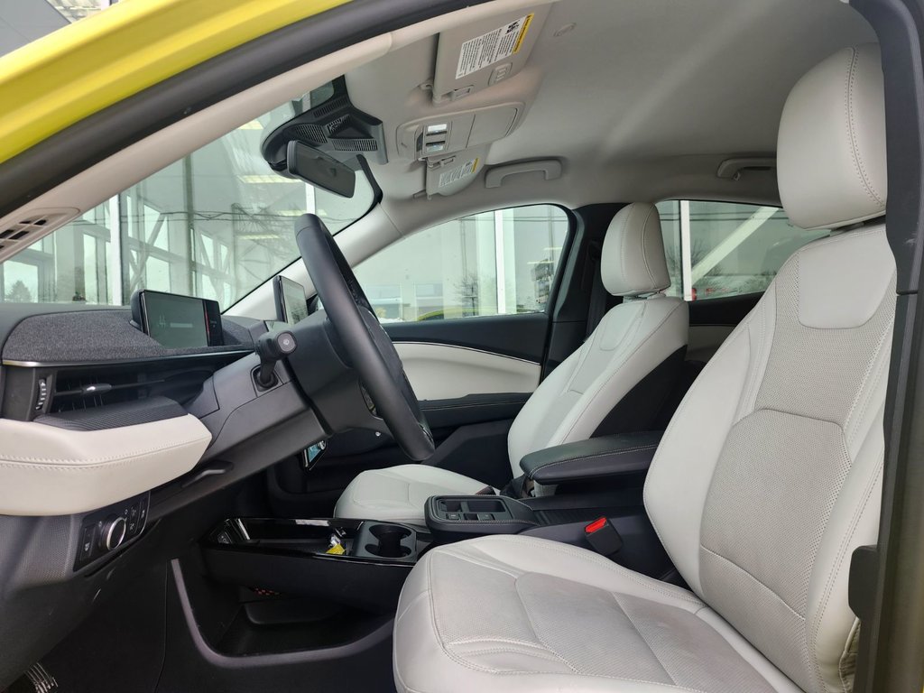 Ford Mustang Mach-E Premium | SPÉCIAL DÉMO | LONG RANGE | NAV | B&O | 2025 à Brossard, Québec - 9 - w1024h768px