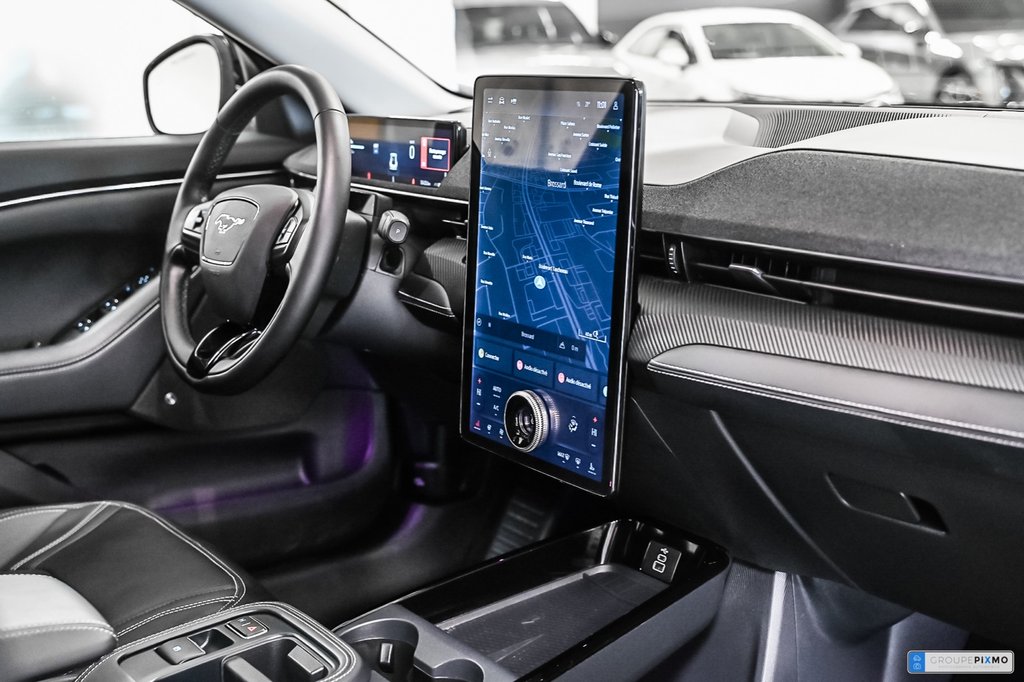 Ford Mustang Mach-E  2025 à Brossard, Québec - 35 - w1024h768px