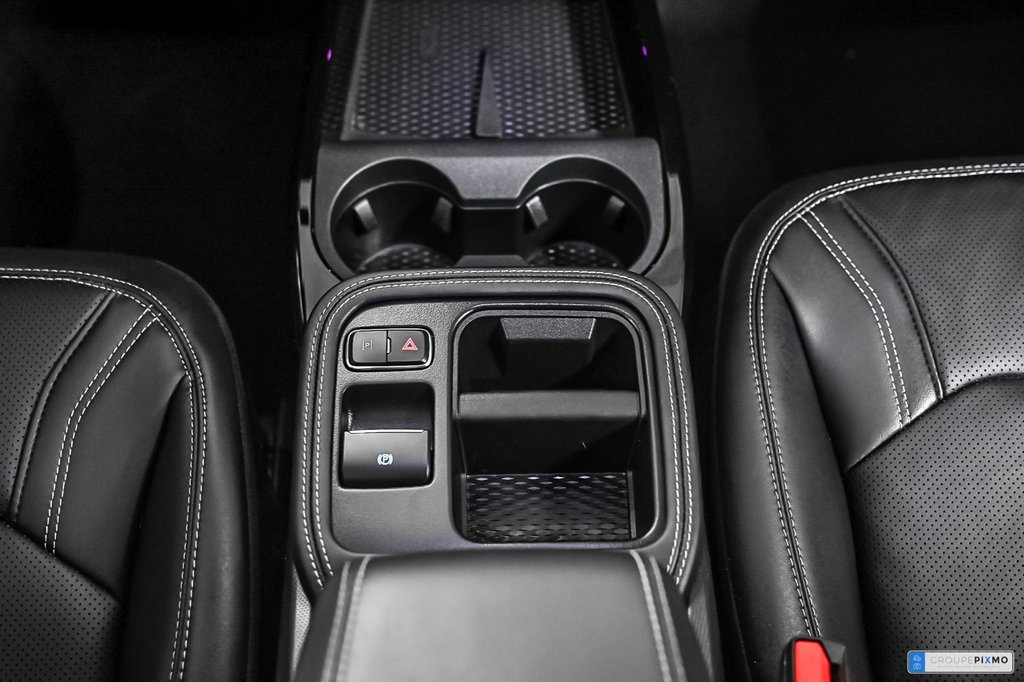 Ford Mustang Mach-E  2025 à Brossard, Québec - 34 - w1024h768px