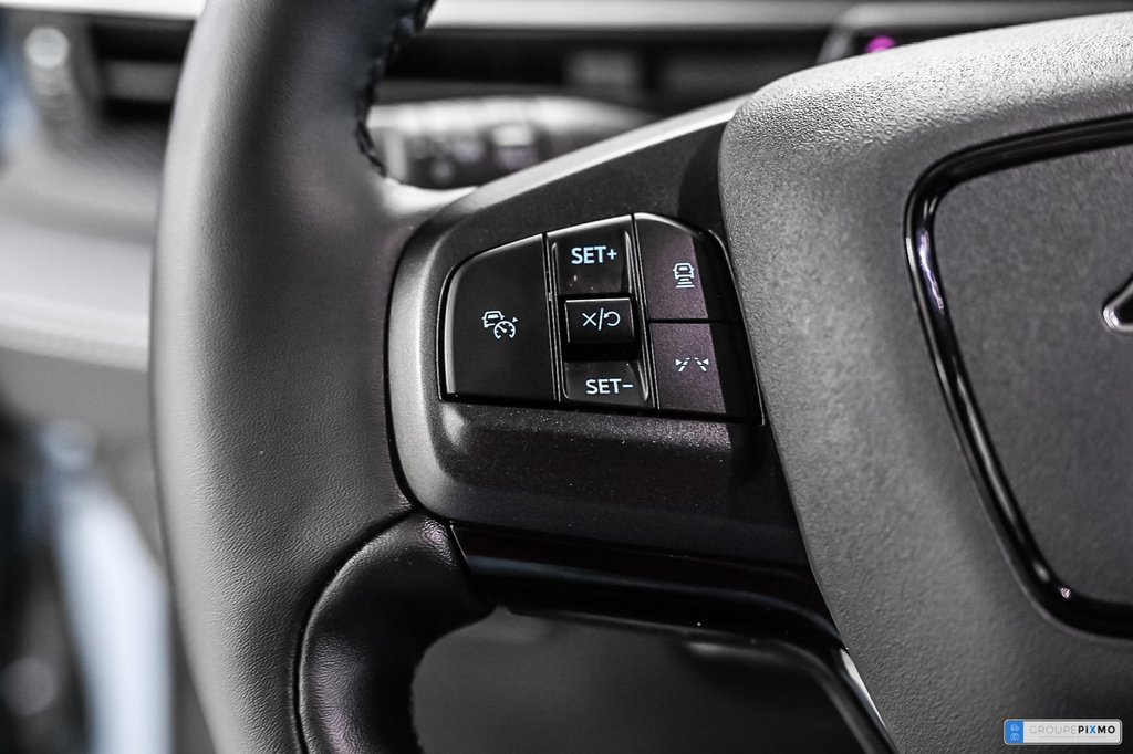 Ford Mustang Mach-E  2025 à Brossard, Québec - 23 - w1024h768px