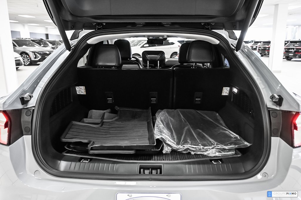 Ford Mustang Mach-E  2025 à Brossard, Québec - 18 - w1024h768px