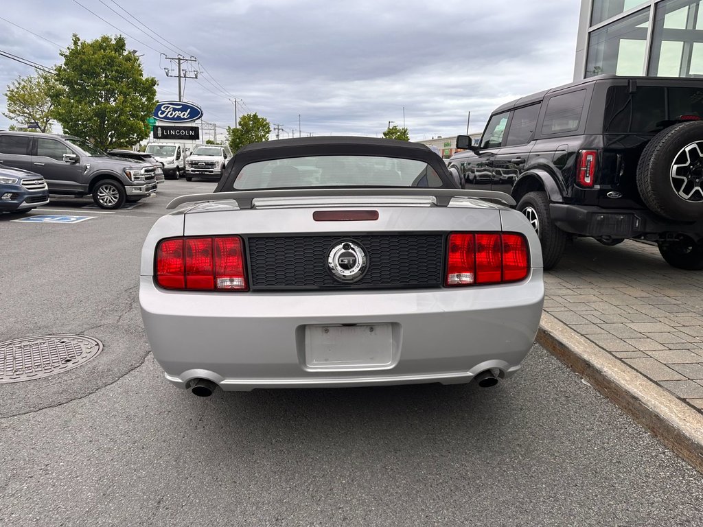 2007 Ford Mustang convertible GT | EXCELLENTE CONDITION | 4.6L V8 | AUTOMATIQUE in Brossard, Quebec - 9 - w1024h768px