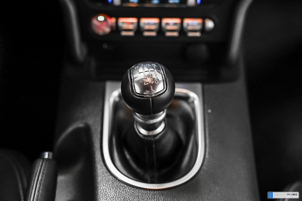 2022 Ford Mustang in Brossard, Quebec - 29 - w1024h768px