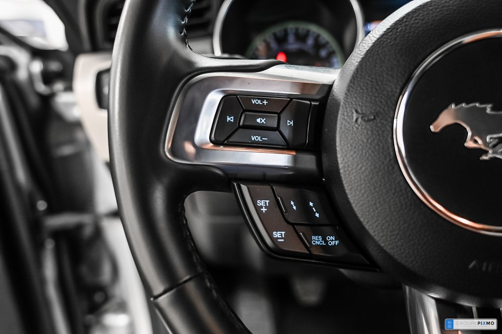 2022 Ford Mustang in Brossard, Quebec - 20 - w1024h768px