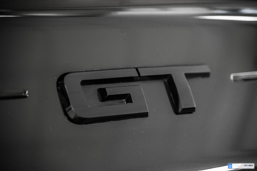 2022 Ford Mustang in Brossard, Quebec - 16 - w1024h768px