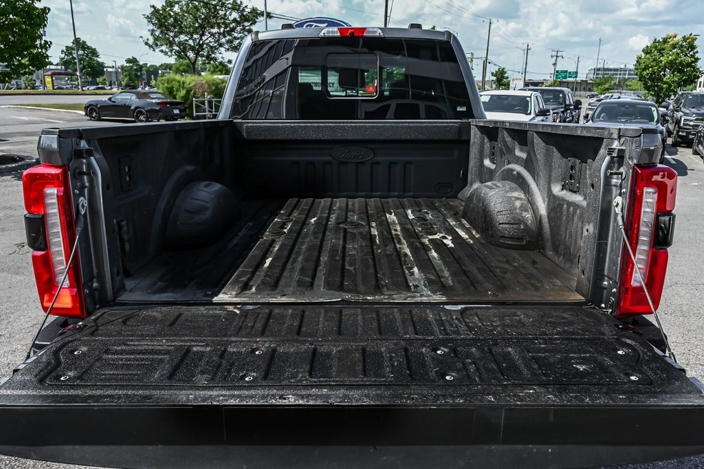 2024 Ford Super Duty F-250 SRW in Brossard, Quebec - 23 - w1024h768px