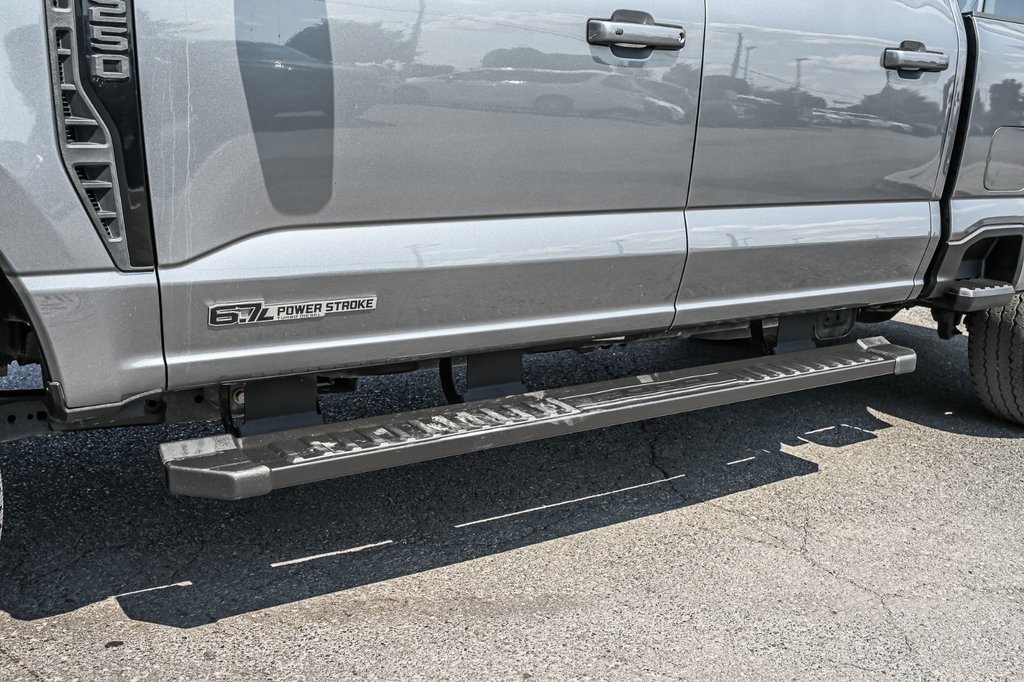 2024 Ford Super Duty F-250 SRW in Brossard, Quebec - 20 - w1024h768px
